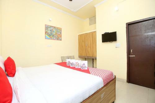 Hotel Oyo 14823 Skyheights