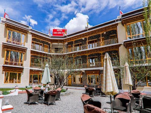 Oyo 5768 Hotel Lhalingkha