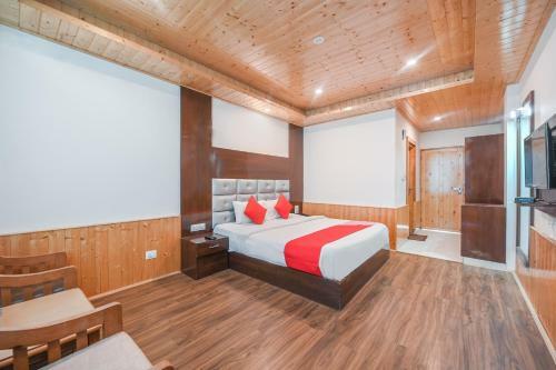 Oyo 61499 Hotel For Season