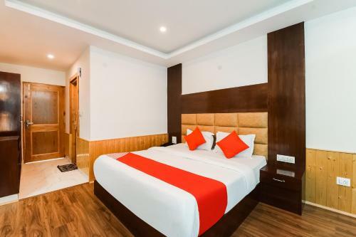 Oyo 61499 Hotel For Season