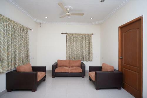 Hotel Oyo 28748 Geetham Homes