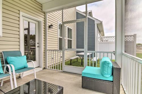 Family-friendly Townhome Less Than 5 Mi To The Beach!