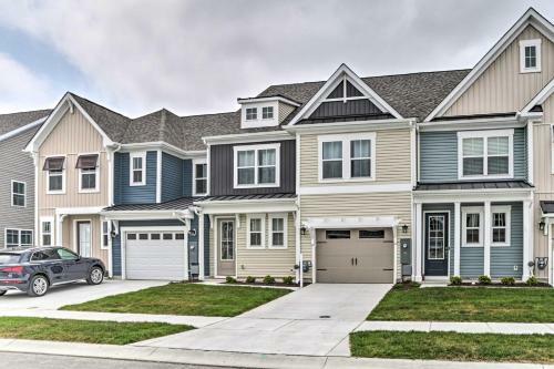 Family-friendly Townhome Less Than 5 Mi To The Beach!