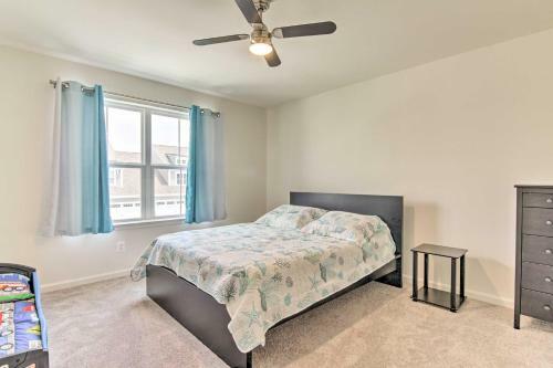 Family-friendly Townhome Less Than 5 Mi To The Beach!