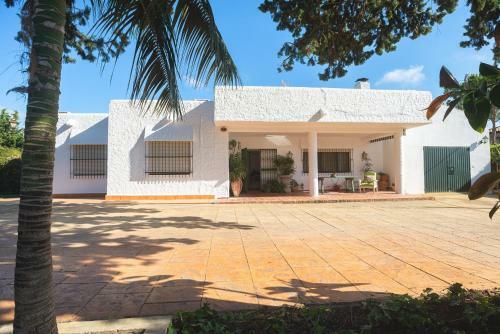 El Patio Del Limonero En La Playa. Casa Privada