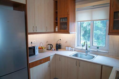 Helios: Charming Beach Home Next To Crystal Waters