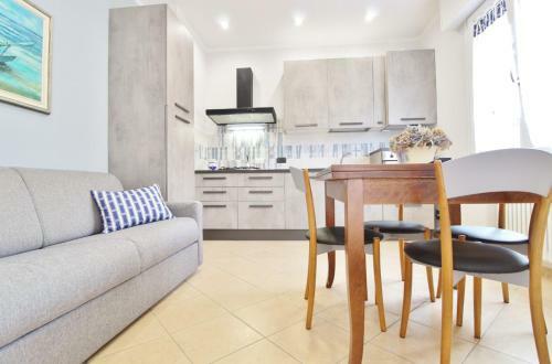 Apartamento Gioia, Sole E Mare Comodo Appartamento Vicino Al Mare