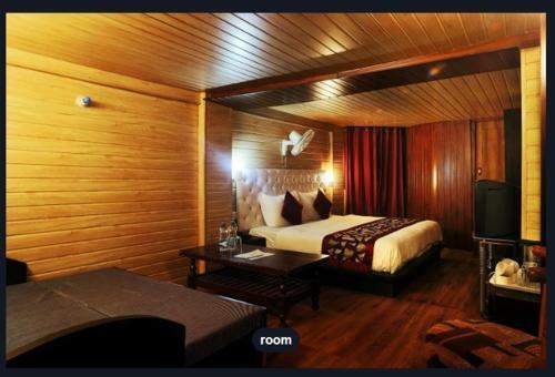 Hotel Moon