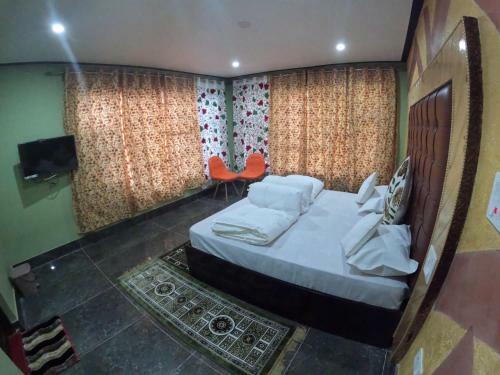 Hostal Hotel Seven Pahalgam