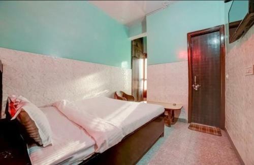 Hotel Oyo 86108 Shri Krishna Homestay