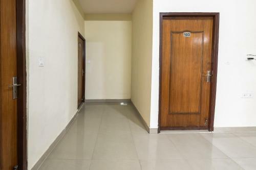 Hotel Oyo 18470 Anvi Stays