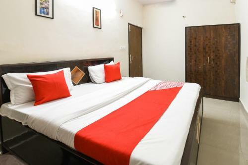 Hotel Oyo 18470 Anvi Stays