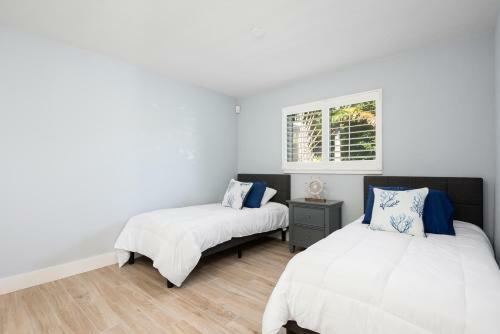 Water Front Private Pool Spa Home With Boat Docking Available Home