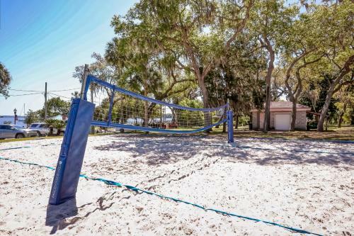 Green Cove Springs Family Retreat