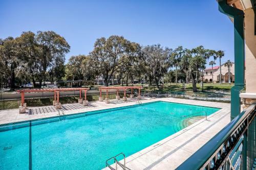 Green Cove Springs Family Retreat