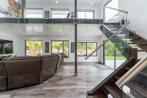 Villa Lake-house Waterfront Lifestyle