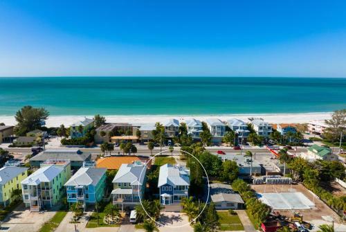 7 Bedroom Private Pool Spa Home Walking Distance To Beach Home