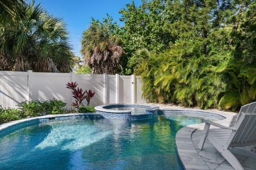 7 Bedroom Private Pool Spa Home Walking Distance To Beach Home