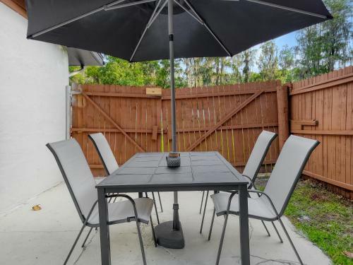 Charming Vacation House Near Bush Gardens