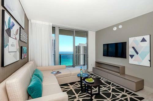 1 Million Dollar Listingoceanfront Balcony 2br2ba