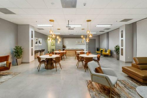 Elegant Brickell Apartment