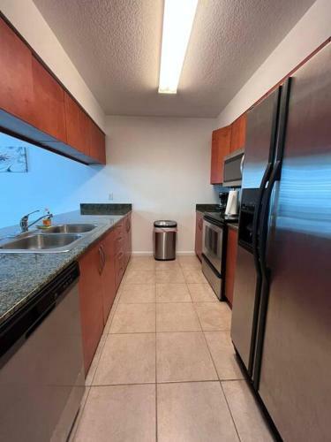 Elegant Brickell Apartment