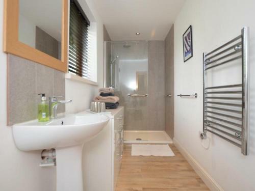 Pass The Keys Welcoming 2 Bed Holiday Home In Secluded Devon