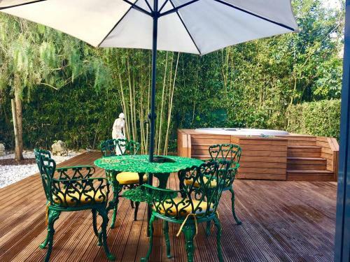 Villa Palmela Com Jacuzzi