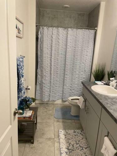 Hostal Queen Size Bed With Full Bathroom Next Door