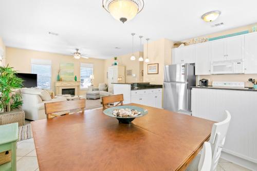 Coastal Charm On 30-a