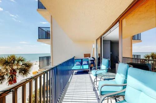 Trillium 3a - Bright And Coastal Beachfront Vibes
