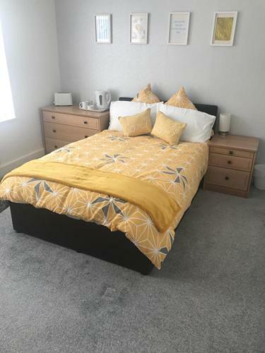 Private Lovely Room Females Only
