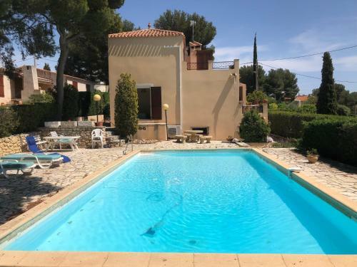 Villa 150 M2 Avec Piscine Au Calme