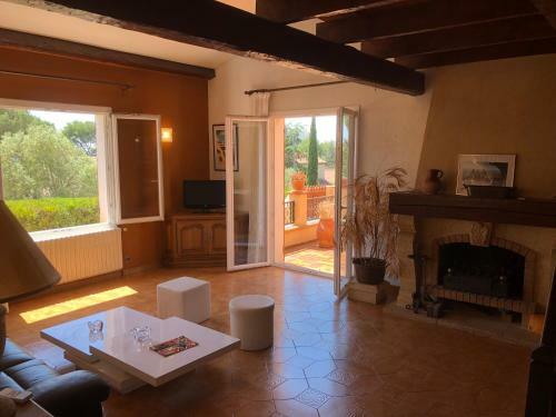 Villa 150 M2 Avec Piscine Au Calme