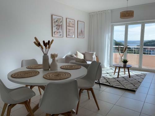 Apartamento Varanda Rosa Da Ba�a