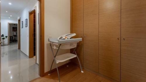 Spacious & Modern 3bdr Apartment In Algarve By Lovelystay