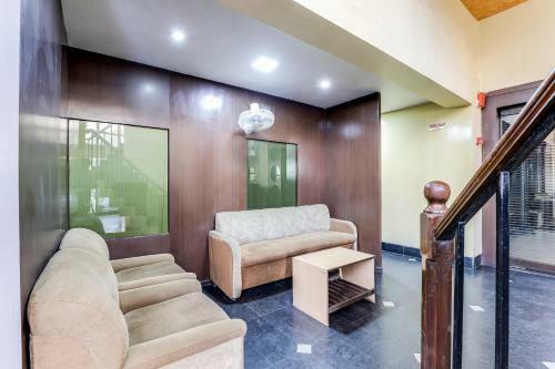 Oyo 62484 Hotel Natraj