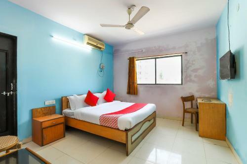 Oyo 62635 Hotel Meghavi