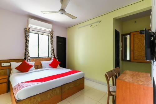 Oyo 62635 Hotel Meghavi