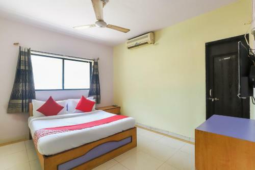 Oyo 62635 Hotel Meghavi