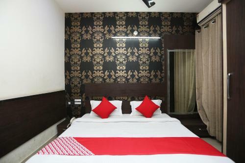 Oyo 29690 Hotel Galaxy