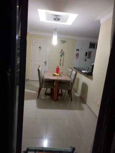 Quarto Em Apartamento Luxuoso Proximo A Litor�nea