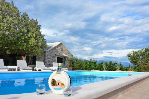 Holiday Home Sweet Dreams