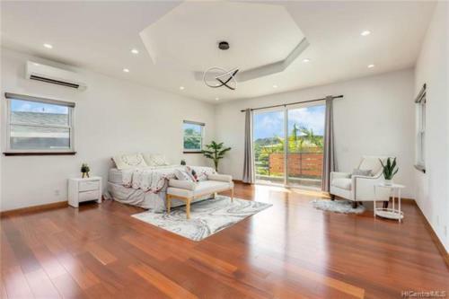 Tastefully Furnished Luxurious Home