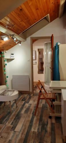 Apartamento Studio Climatis� Cosy Pour Visiter L'auvergne