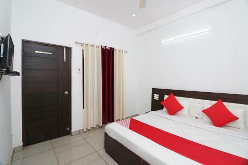 Oyo 26126 Hotel Jahnavi
