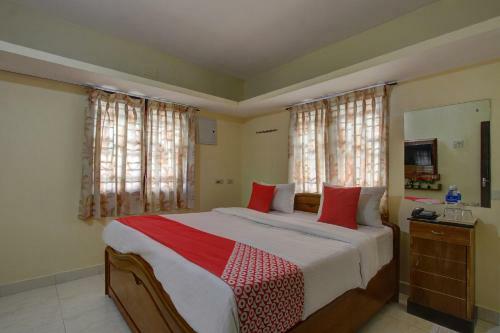 Hotel Oyo 22924 Gv Residency