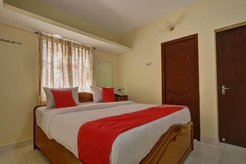Hotel Oyo 22924 Gv Residency