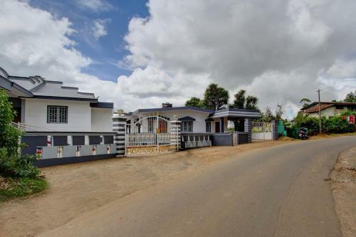Hotel Oyo 22924 Gv Residency