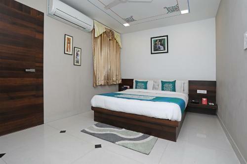 Capital O 9972 Hotel Donachie